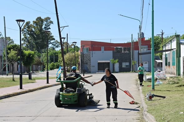 Ensenada refuerza las tareas de mantenimiento urbano en toda la ciudad