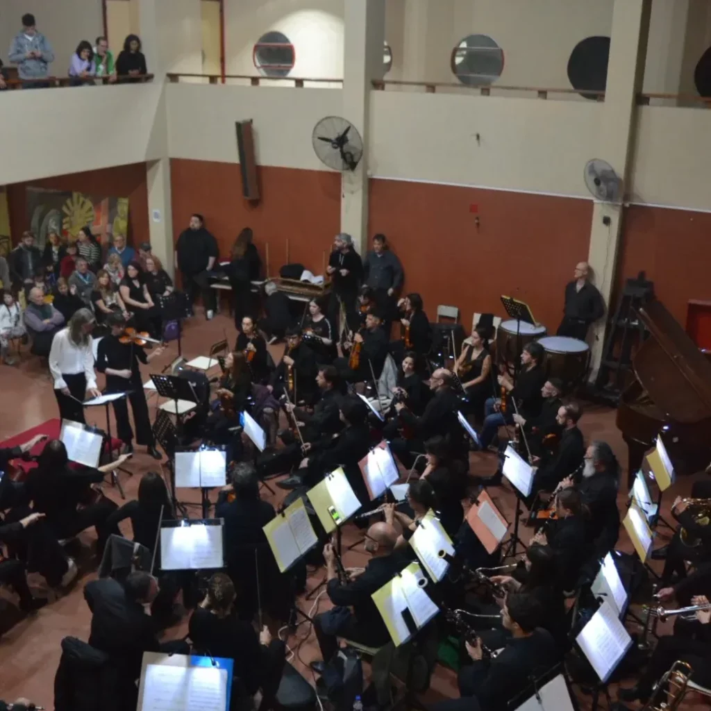 La Sinfónica Municipal cierra la Fiesta del Inmigrante con un concierto homenaje a Mikalojus K. Čiurlionis